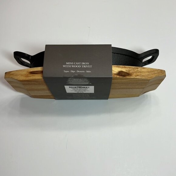 Mini Cast Iron with Wood Trivet - Picture 2 of 4